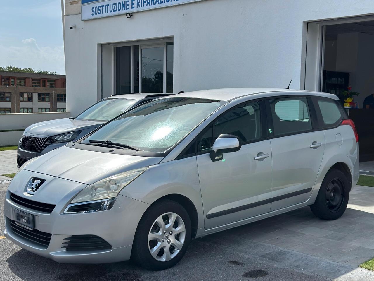 Peugeot 5008 1.6 HDi 110CV Business