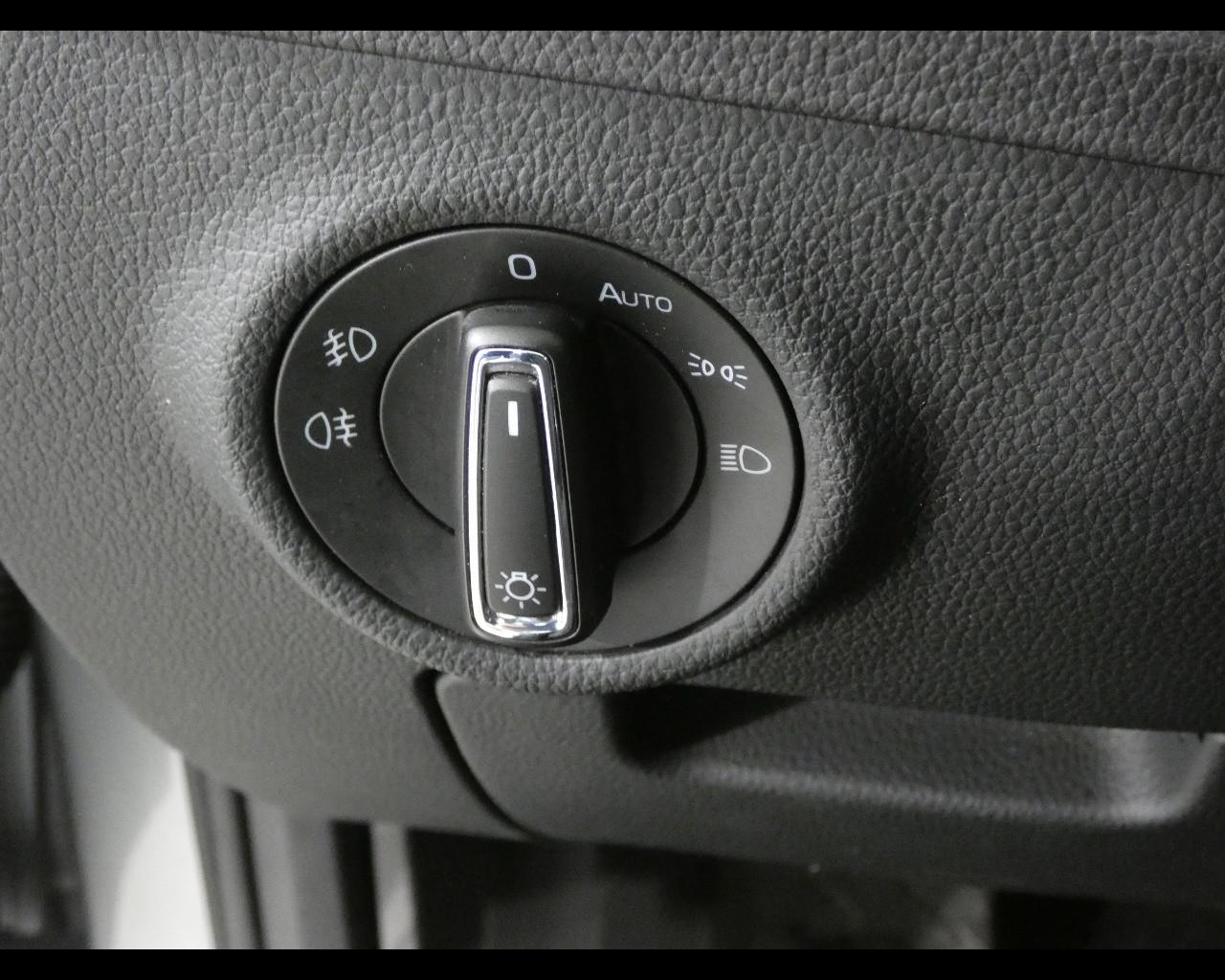 SKODA Superb 3ª serie - Superb 2.0 TDI 150 CV SCR DSG Wagon Executive