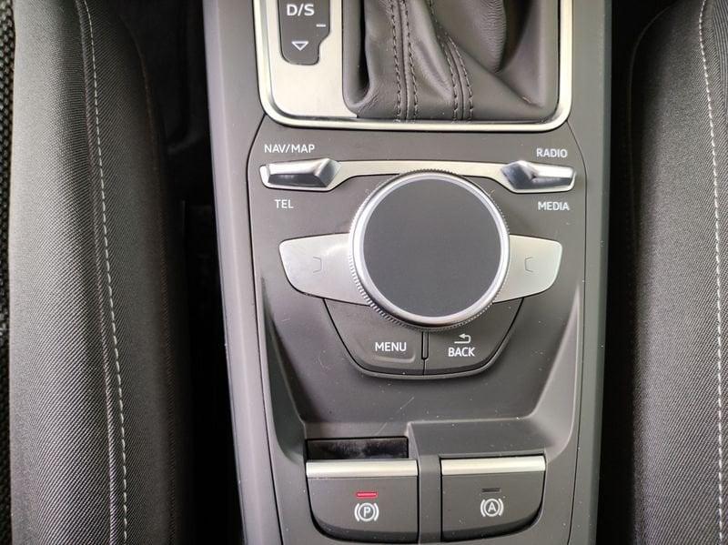 Audi Q2 Q2 30 TDI S tronic Tetto apribile tua da 299,00 al mese