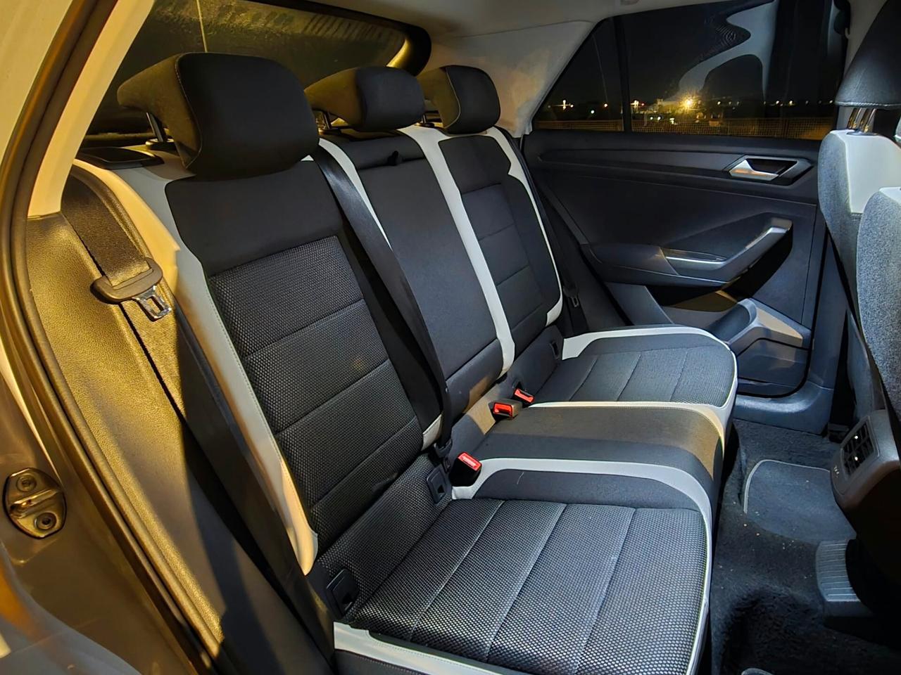 Volkswagen T-Roc 1.6 TDI Advanced