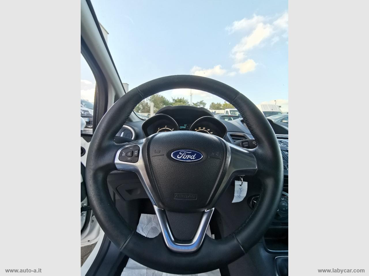 FORD Fiesta 1.5 TDCi 75 CV 5p. Titanium