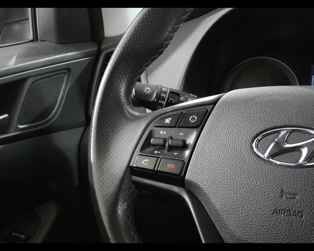 HYUNDAI Tucson 2ª serie - Tucson 1.7 CRDi Sound Edition