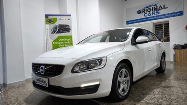 Volvo V60 D2 Geartronic Summum