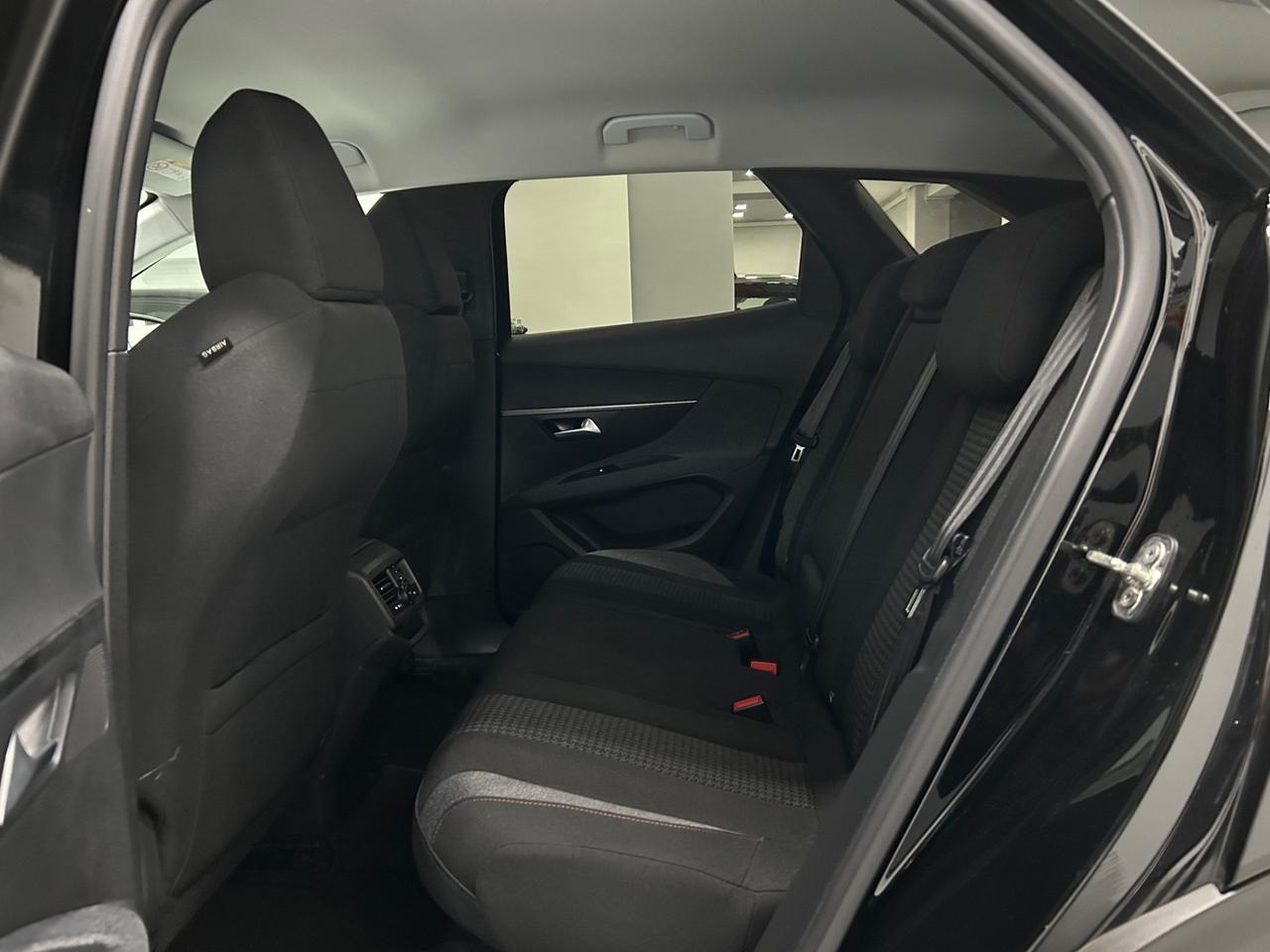 Peugeot 3008 BlueHDi 130 S&S EAT8 Allure