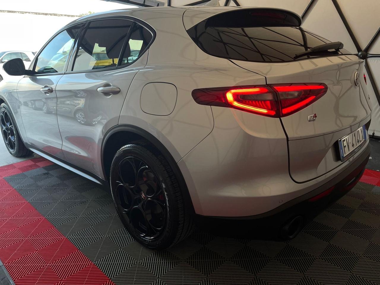 Alfa Romeo Stelvio 2.2 Turbodiesel 160 CV AT8 Q4 Business