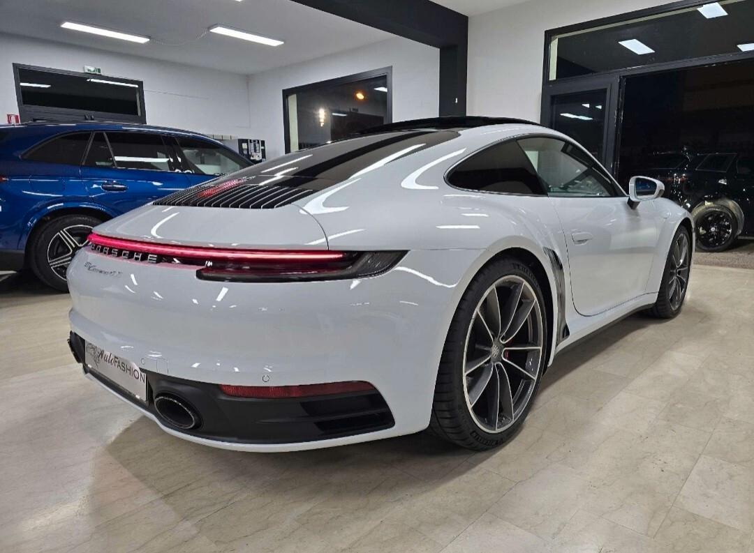 Porsche 992 Carrera 4S (Tetto-Chrono-Asse sterzante)