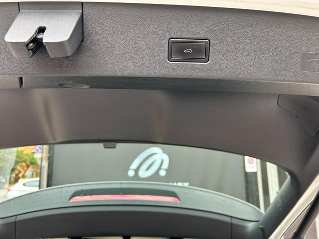 VOLKSWAGEN T-Roc 1.5 TSI ACT DSG R Line Sedili sport