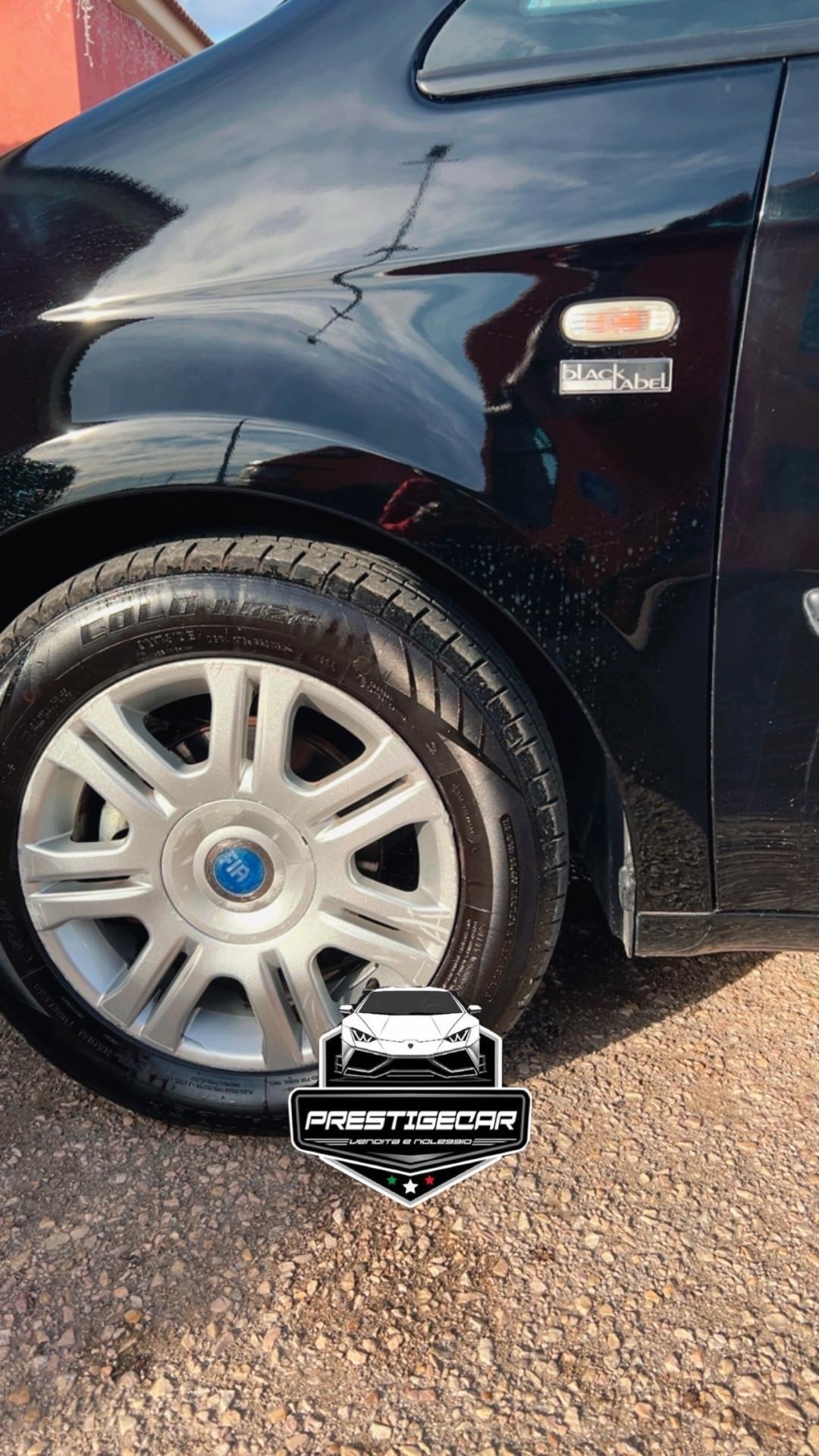 Fiat Idea 1.2 BlackLabel