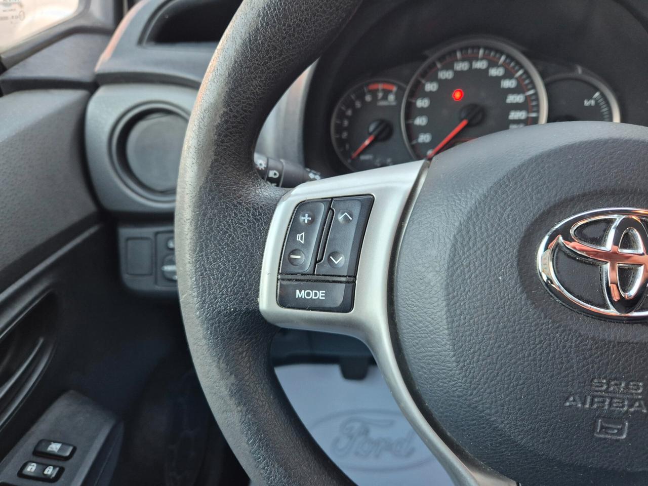 Toyota Yaris 1.0Benzina Lounge