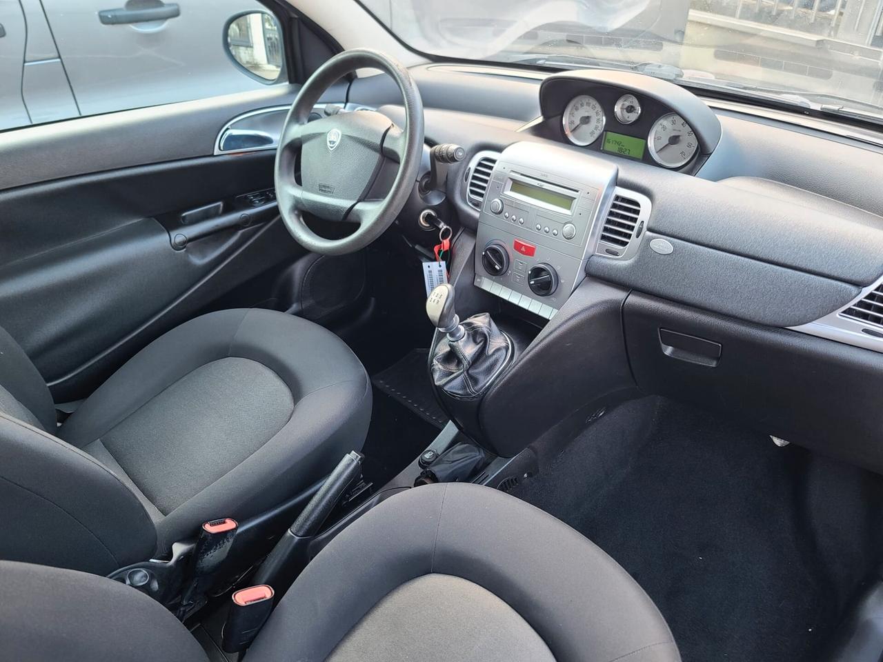 Lancia Ypsilon 1.4 Unyca Ecochic GPL X NEOPATENTATI