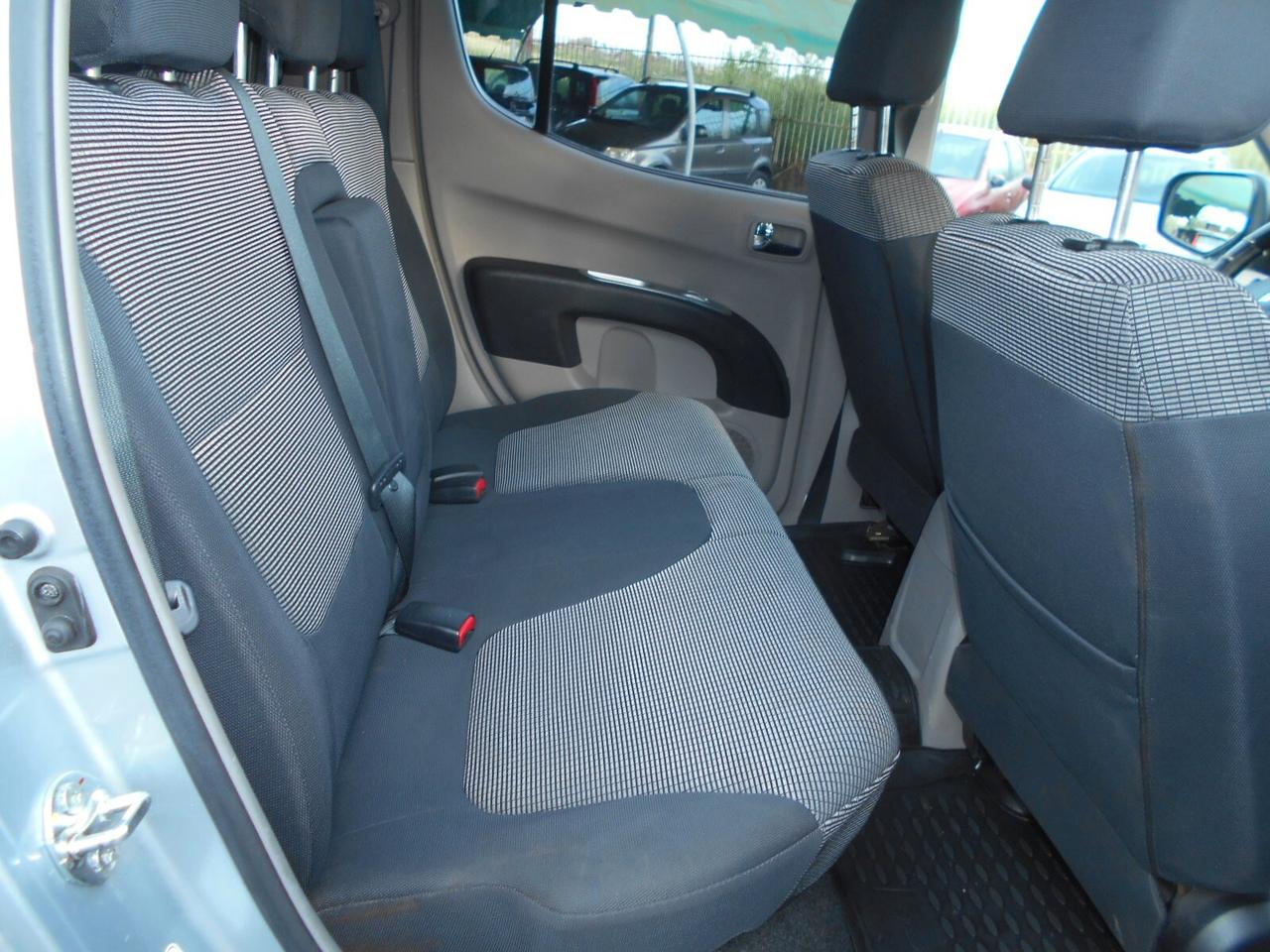 Mitsubishi L200 2.5 DI-D/136CV Doppia Cab Intense HARDTOP 4X4