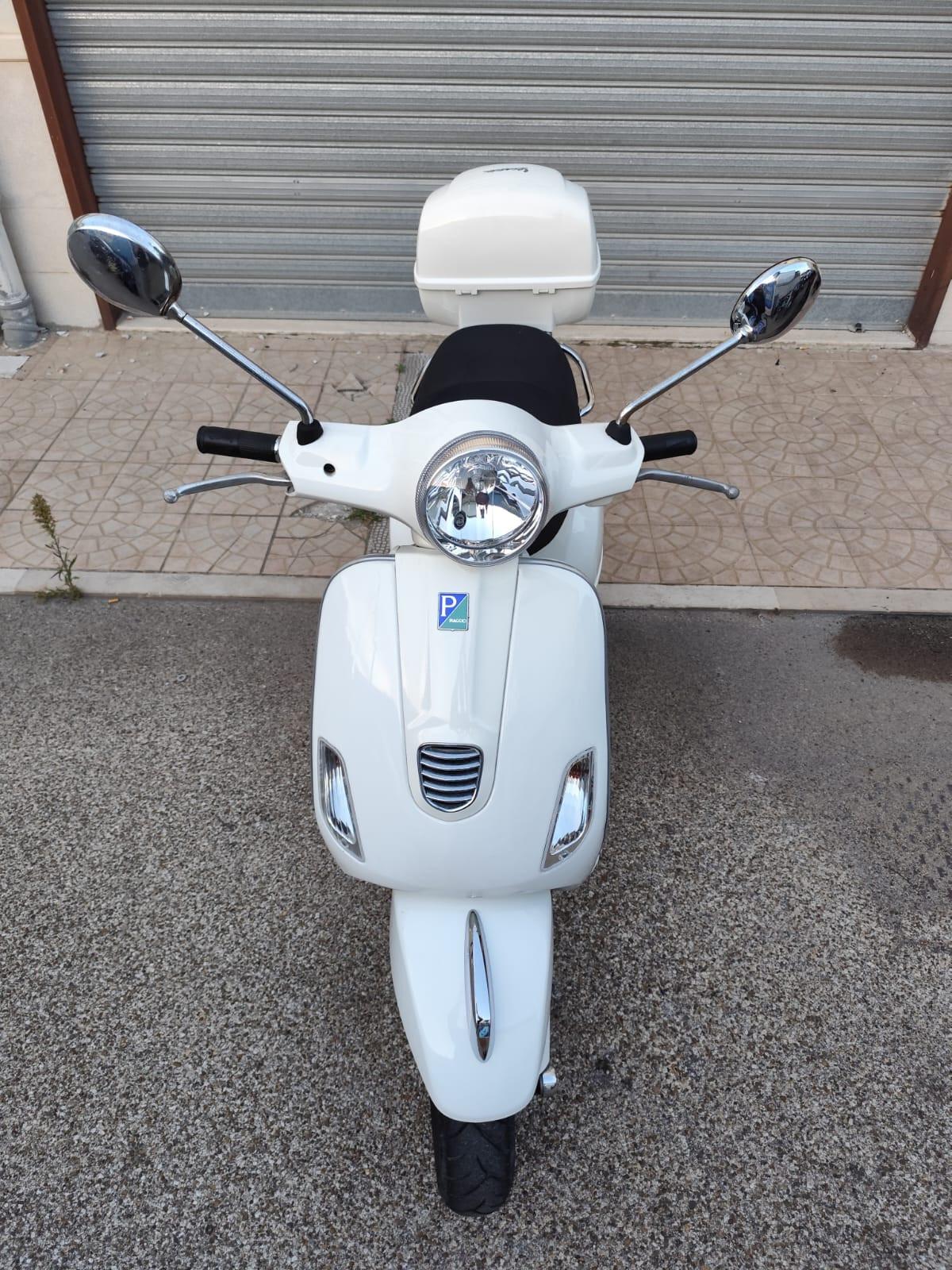 Piaggio Vespa 125 LX 2013
