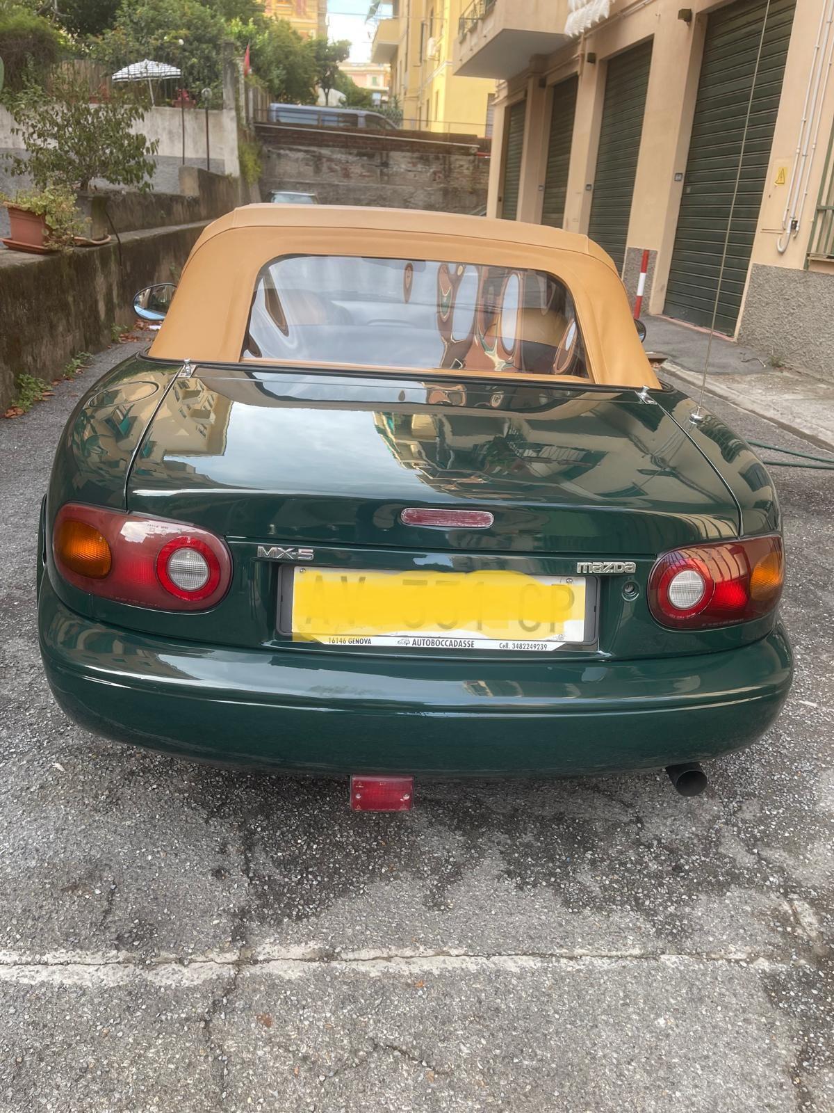 Mazda MX-5 1.6i 16V cat British Green