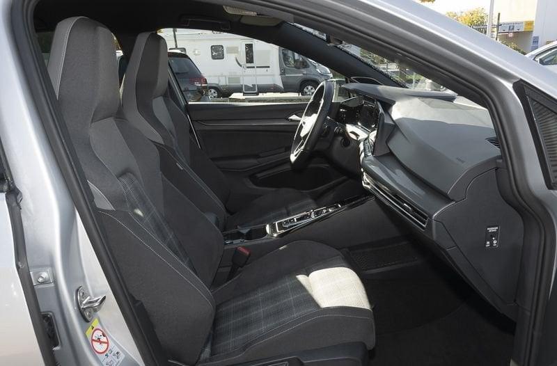 Volkswagen Golf 2.0 TDI GTD DSG LED MATRIX 19" Black Pack