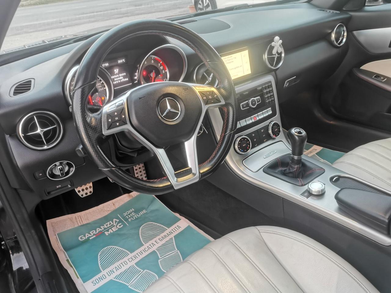 Mercedes-Benz SLK 184cv AMG Premium 2012