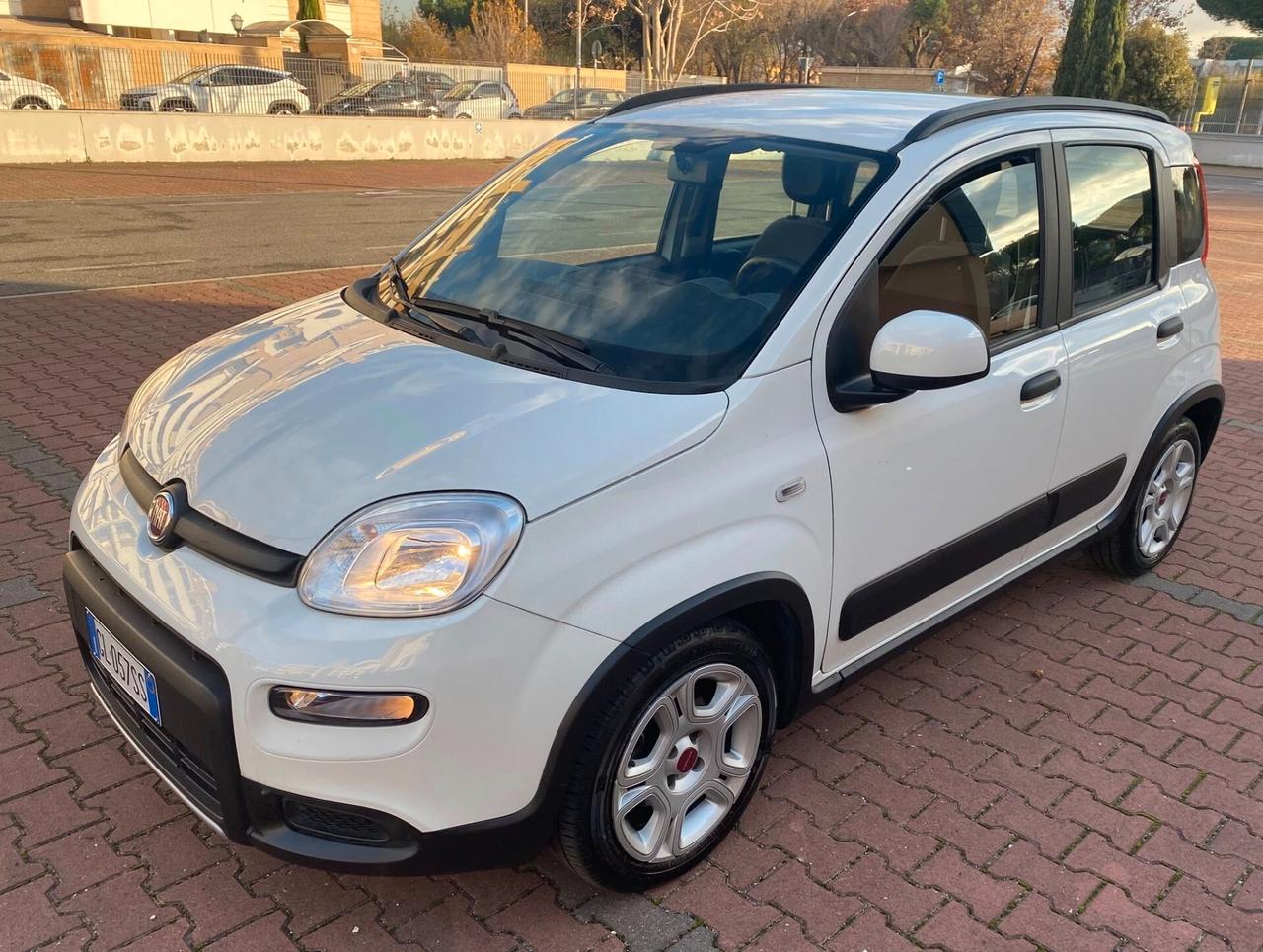 FIAT PANDA HYBRID CITY LIFE NEOPATENTATI