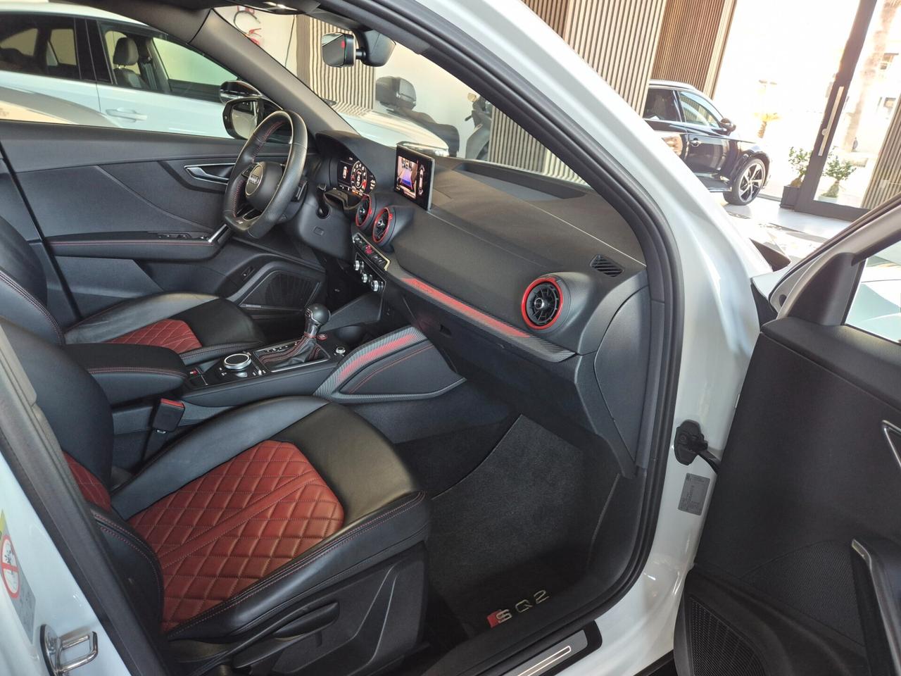 Audi Q2 SQ2 TFSI quattro S tronic sport 300 CV
