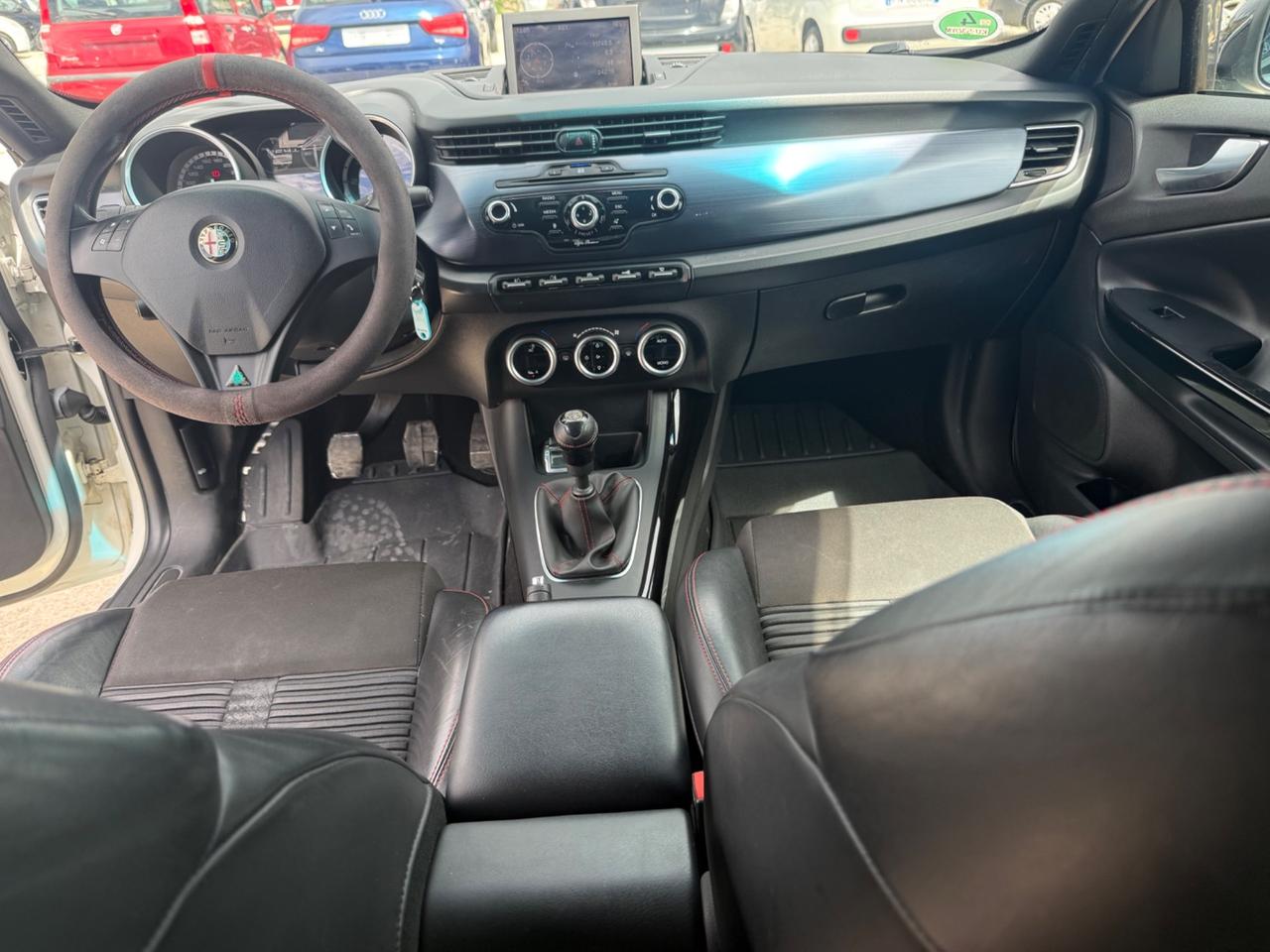 Alfa Romeo Giulietta 2.0 JTDm-2 140 CV Distinctive