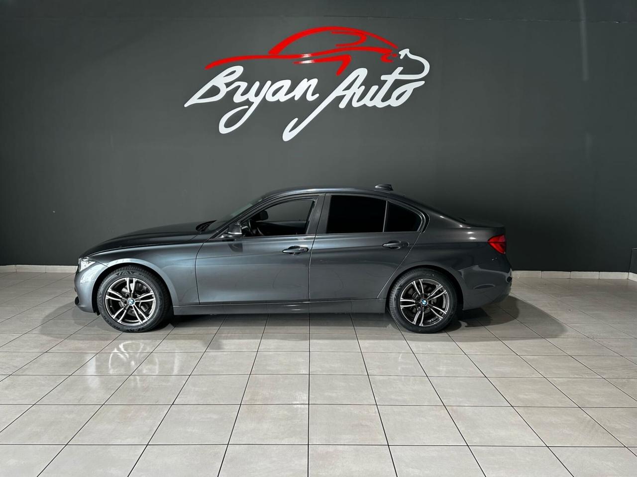 Bmw 320 320d Business Advantage IVA ESPOSTA