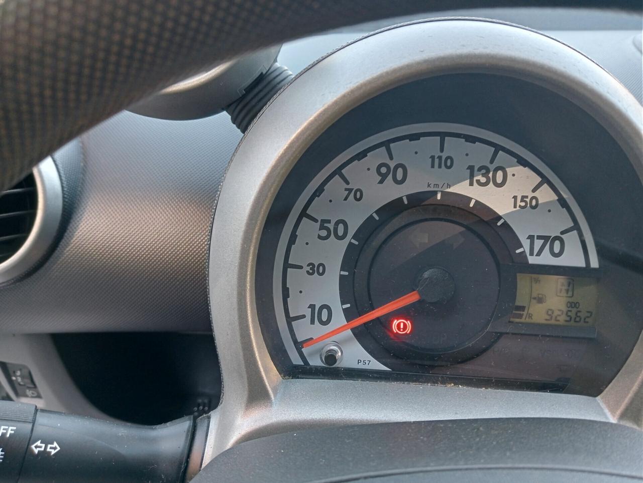 Peugeot 107 1.0 68CV 5p. AUTOMATICA