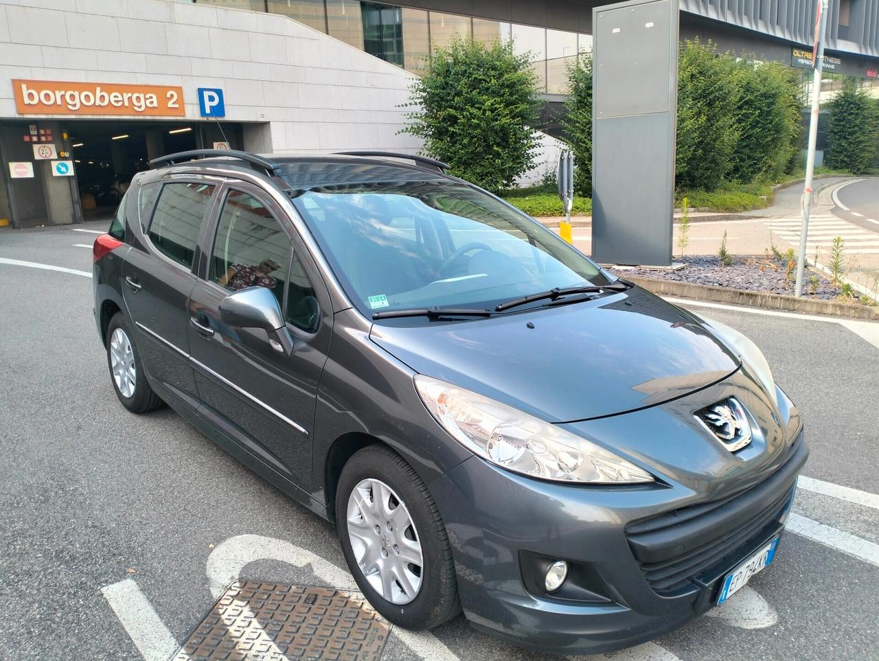 Peugeot 207 GPL Benz anno2012. Neo patentati