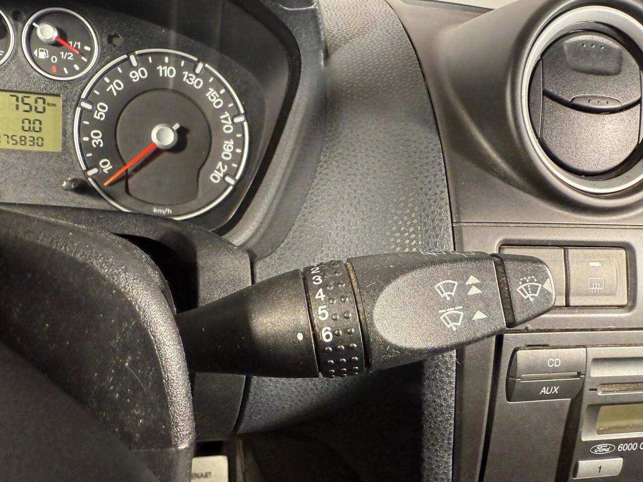 Ford Fiesta 1.4 TDCi 5p. Ghia