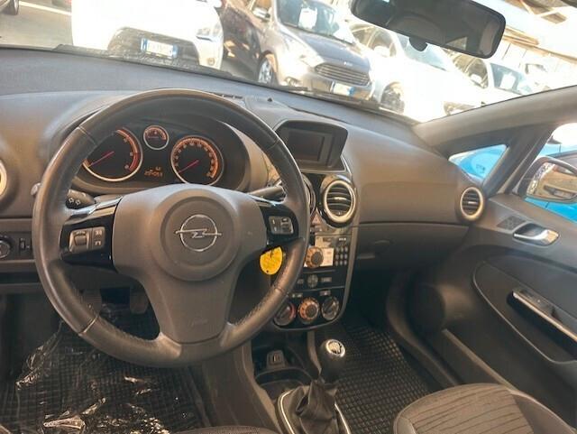 OPEL CORSA 1,3 DIESEL 10/2014