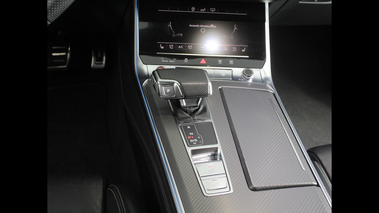 AUDI A6 V 2018 Avant - RS6 Avant 4.0 mhev quattro tiptronic
