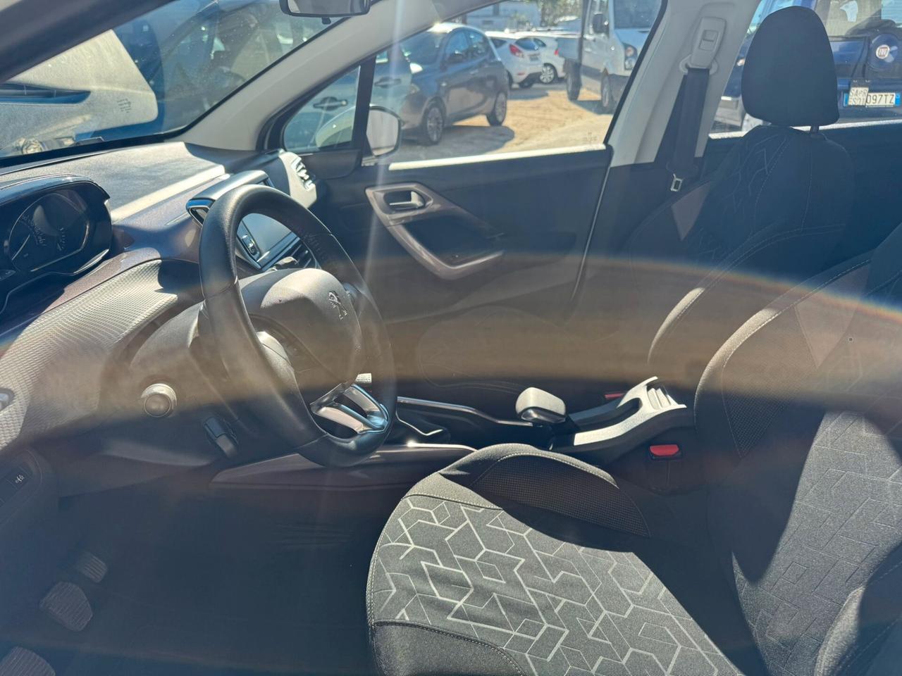 Peugeot 2008 PureTech 1.2 Allure 85 MILA KM