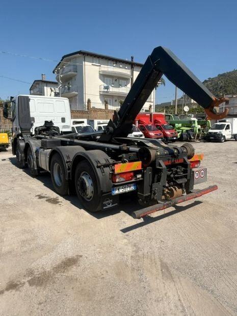 Motrice Iveco Stralis XP 460 scarrabile Rimorchio Piacenza Scarrabile