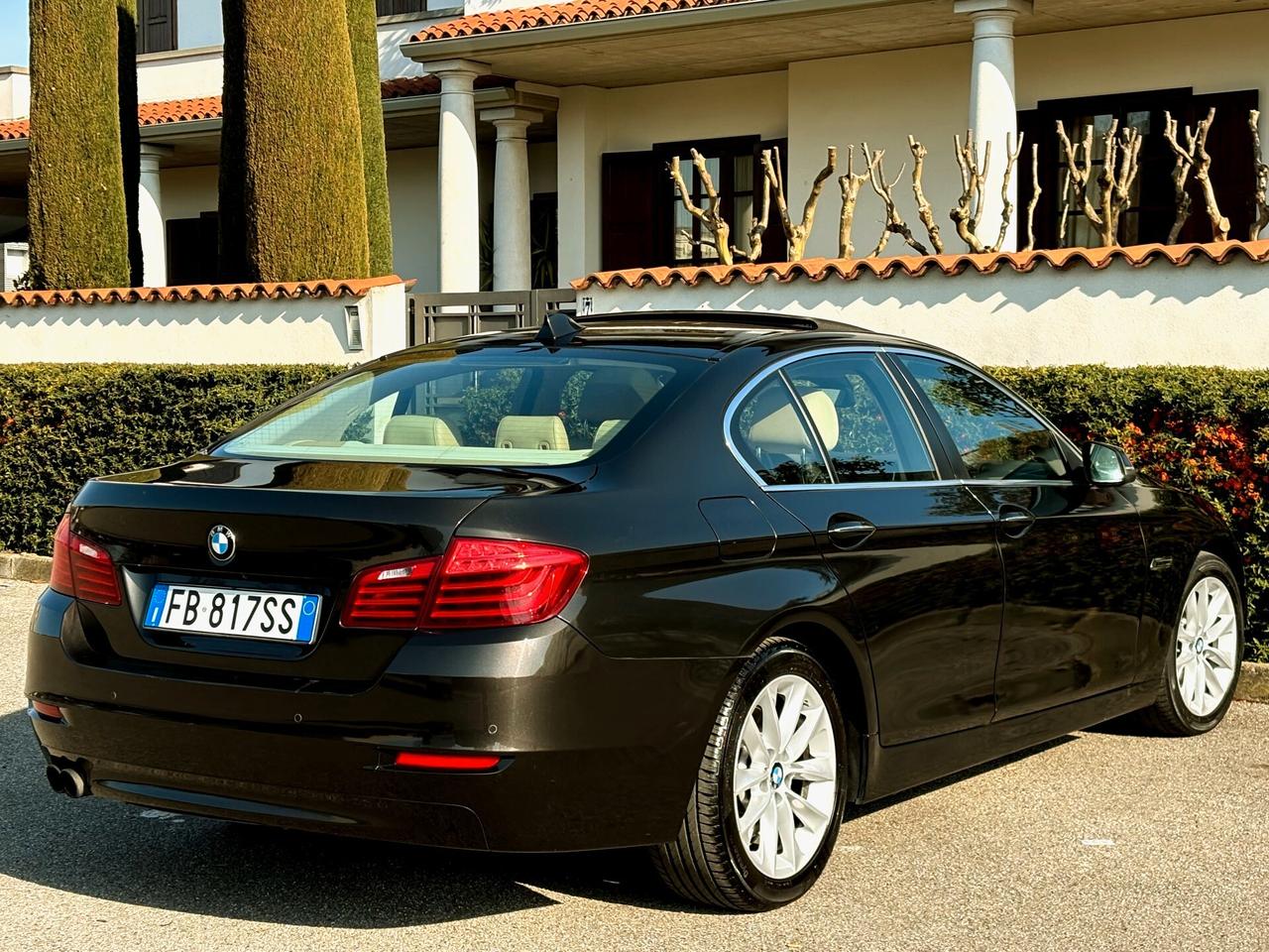 BMW 520d aut BERLINA-EURO 6-Pelle,Nav,Tetto-2016