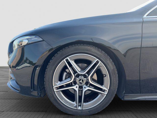 MERCEDES-BENZ A 180 A 180 d Premium