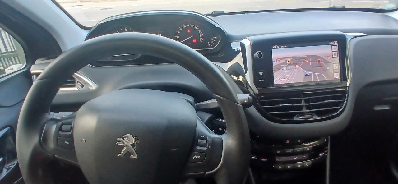 Peugeot 208 1.4 HDi neopatentati
