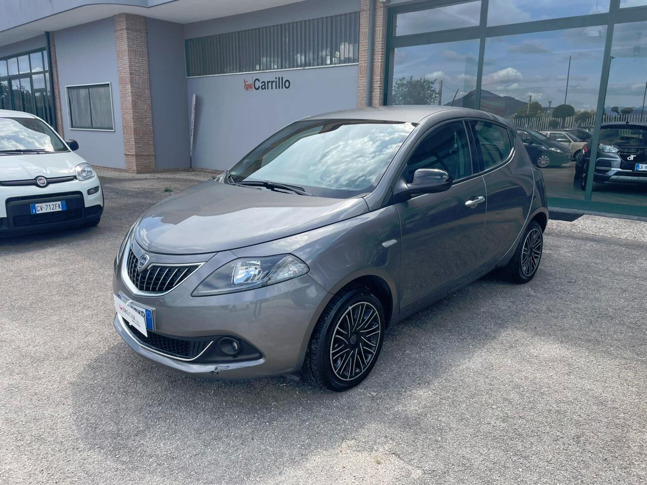 Lancia Ypsilon 1.0 FireFly 5 porte S&S Hybrid Gold