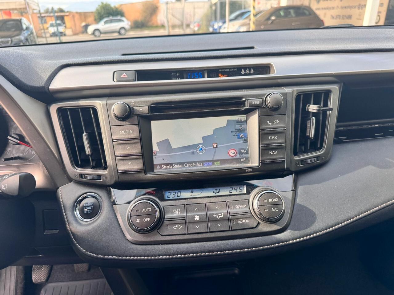 Toyota RAV 4 2.0 D-4D 4WD Lounge