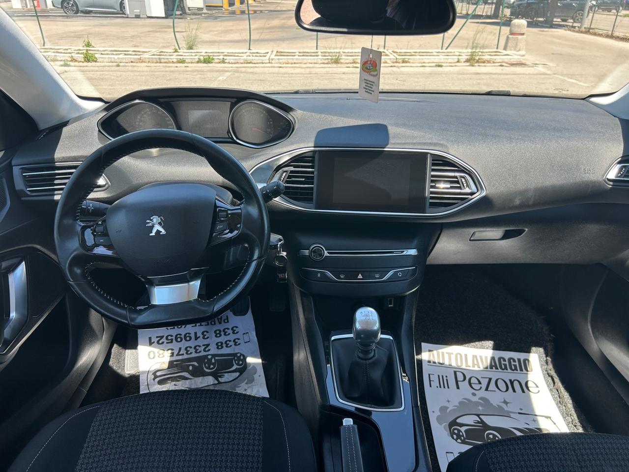 Peugeot 308 BlueHDi 130 S&S SW Allure da vetrina