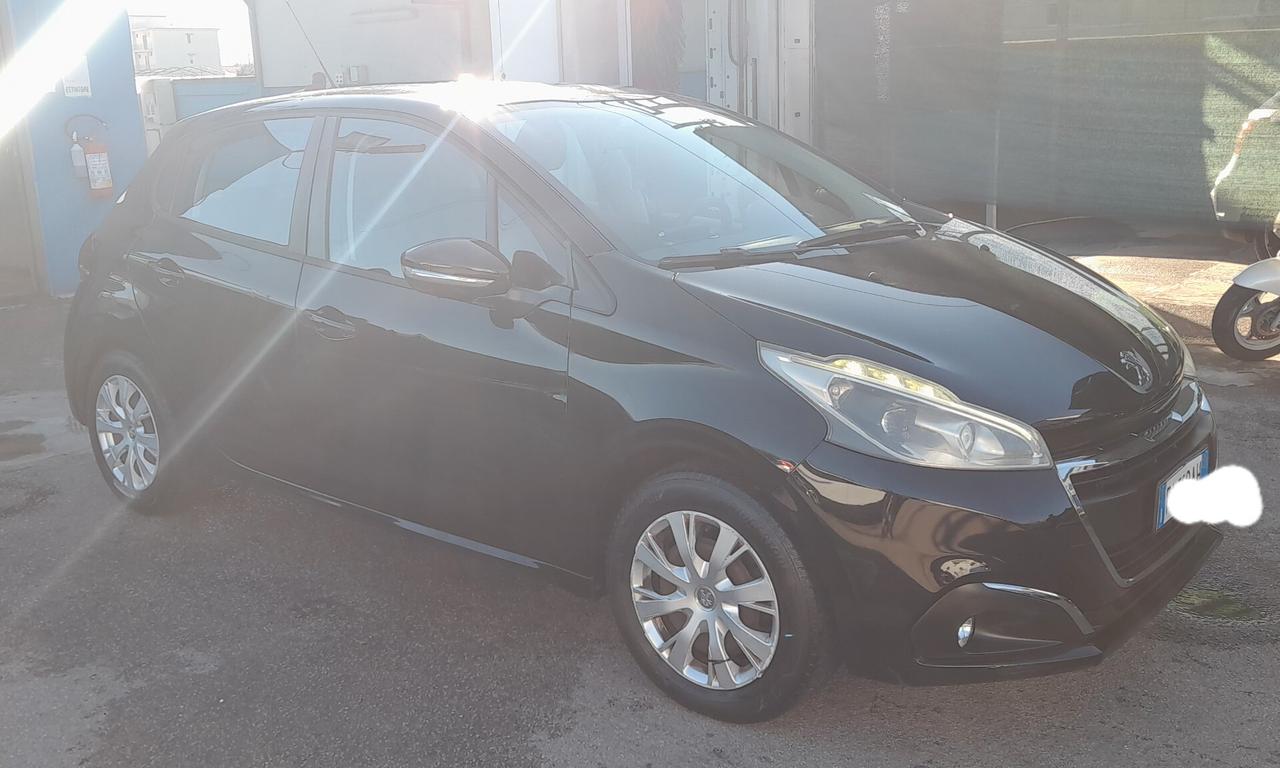 Peugeot 208 1.4 HDi 68 CV 5 porte Active