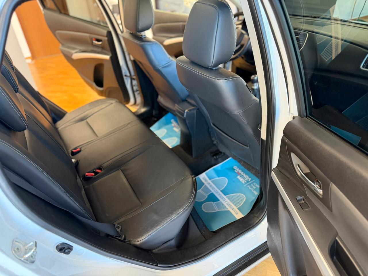 Suzuki S-Cross 1.6 DDiS view