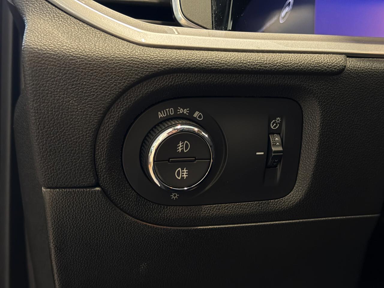 Opel Grandland GSe awd Benzina/plug-in 1.6cc 300cv automatica