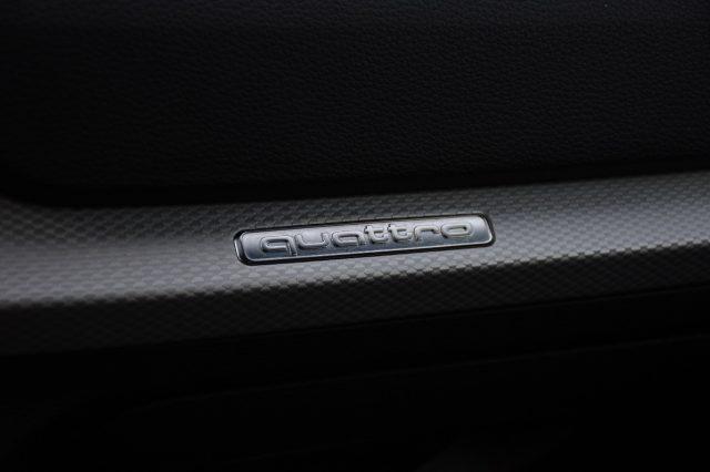 AUDI Q2 2.0 TDI quattro S tronic Business