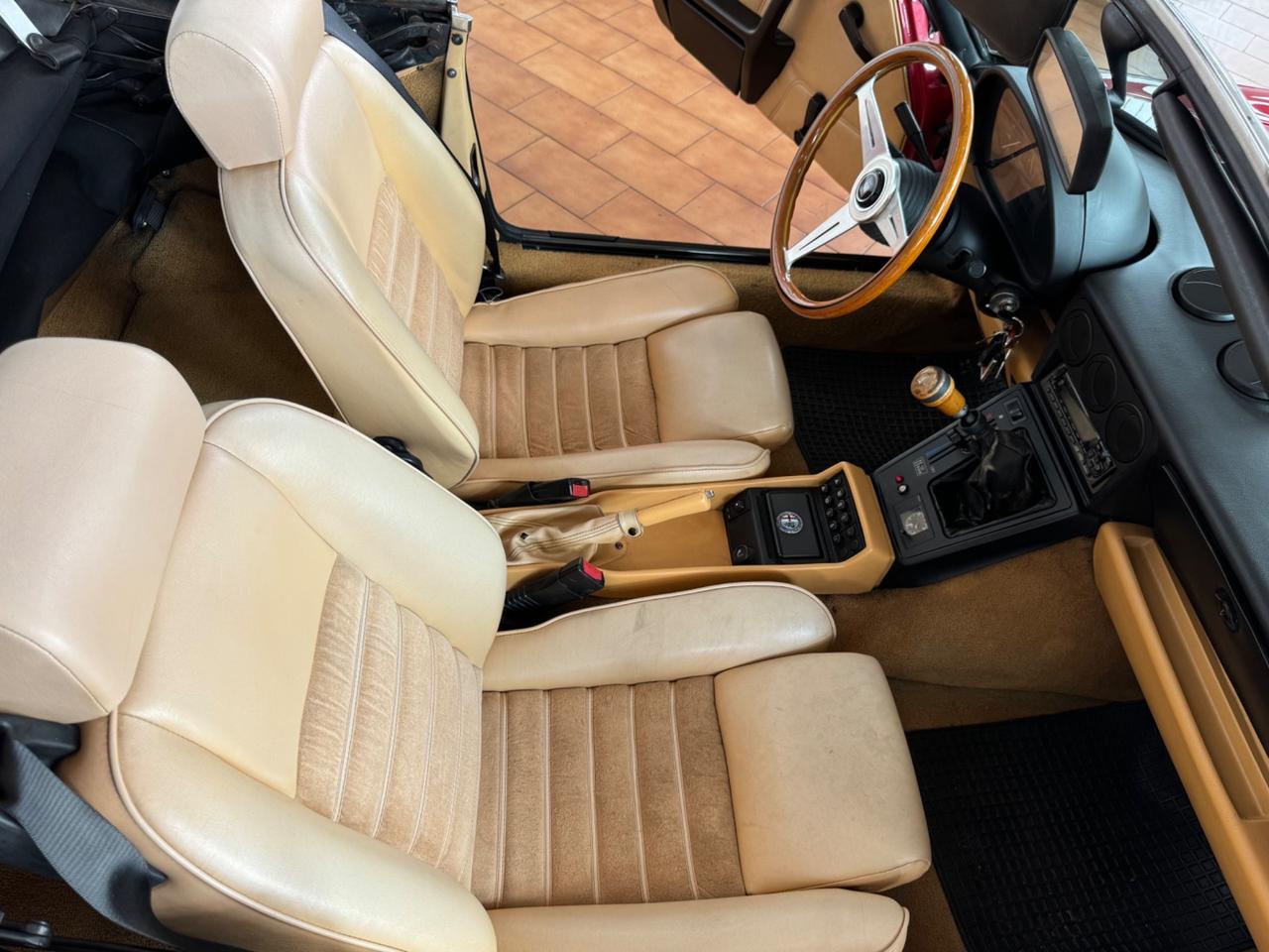 Alfa Romeo Spider Duetto - 1.6 carburatori