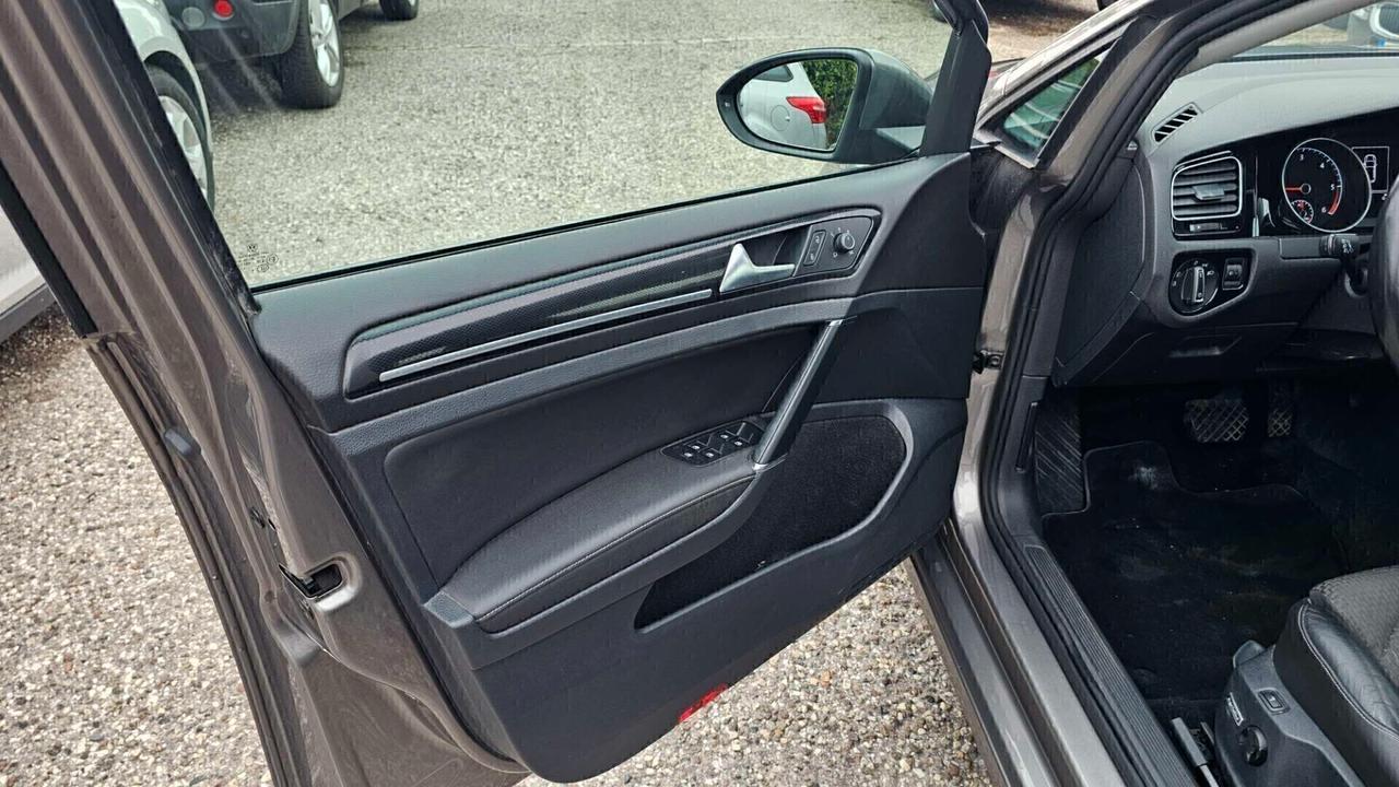 Volkswagen Golf 1.6 TDI 110 CV DSG 5p. Highline BlueMotion Technology