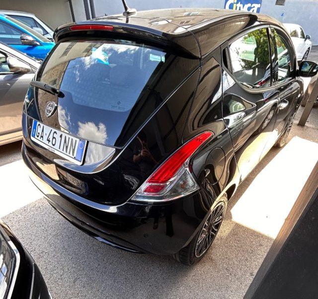 LANCIA Ypsilon 1.2 69 CV 5 porte S&S Gold