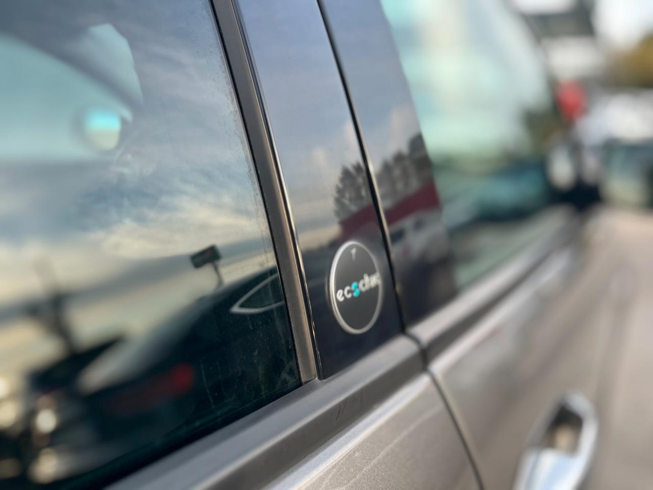 Lancia Ypsilon 1.0 FireFly 5 porte S&S Hybrid Ecochic