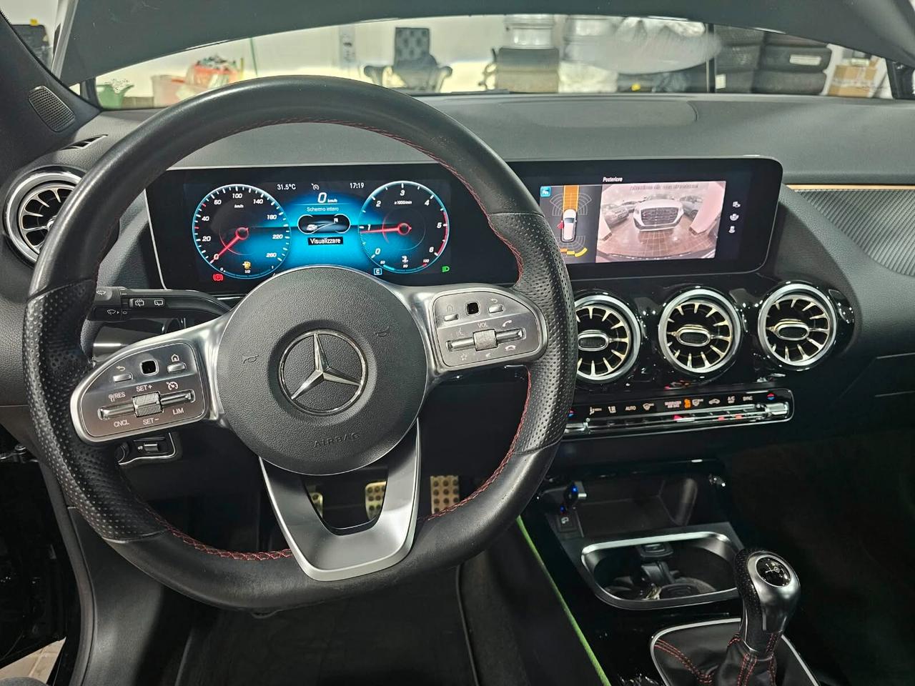 NUOVA MERCEDES-BENZ CLASSE B 180d 116CV PREMIUM AMG