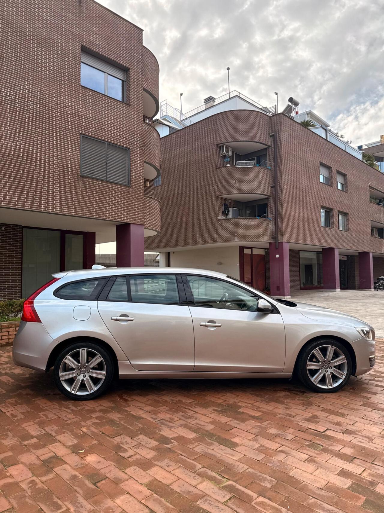 Volvo V60 D3 Momentum