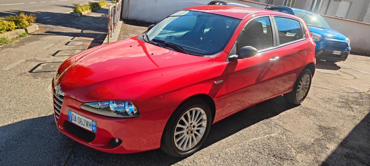Alfa Romeo 147 1.9 JTD M-JET 16V 3 porte Dist.