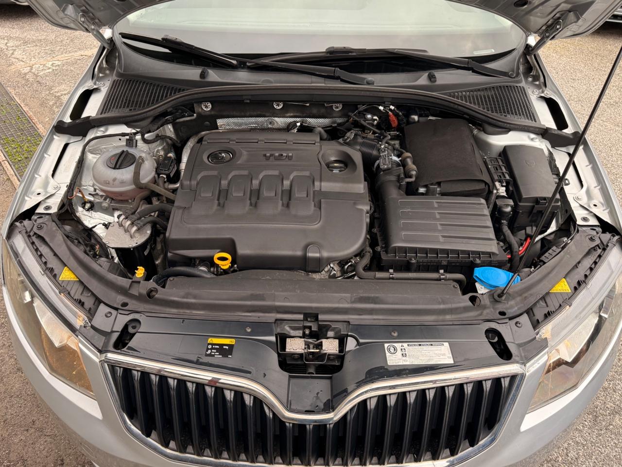 Octavia 1.6 TDI/dsg/rate/(( 80 mila km- unipro ))