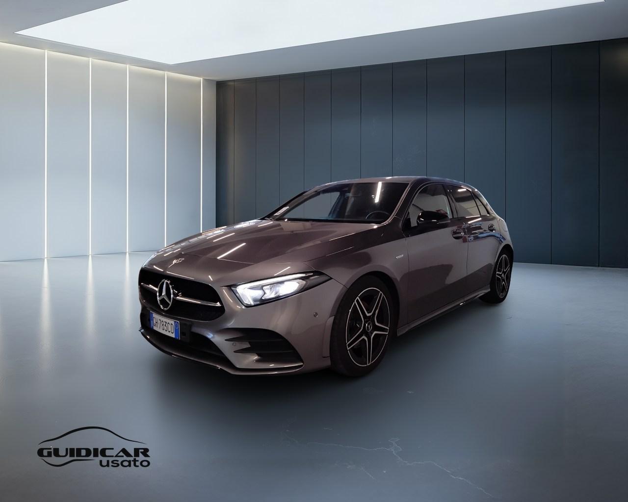 Mercedes-Benz Classe A - W177 2018 - A 200 d Premium Night edition auto