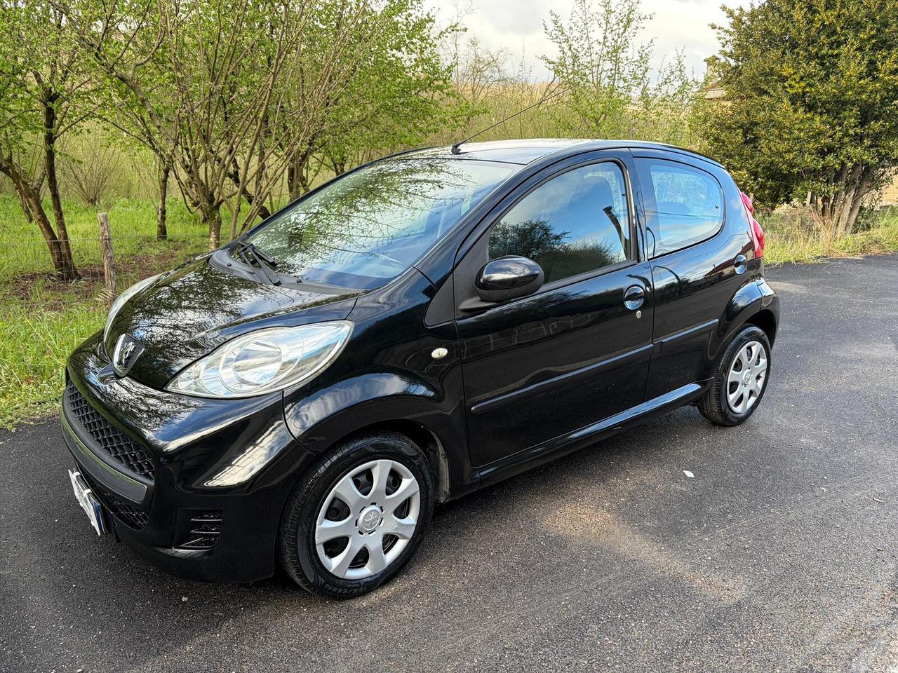 Peugeot 107 1.0 Benzina 68CV 5p. Plaisir automatica